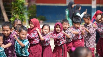 ​Trauma Healing Bantu Kembalikan Keceriaan SDN Tebing Tinggi