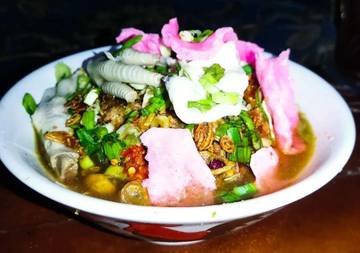 Soto Bumbu Kacang yang Bikin Penasaran