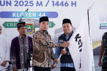 Calon Jemaah Haji Cilegon Kloter 44 Diberangkatkan