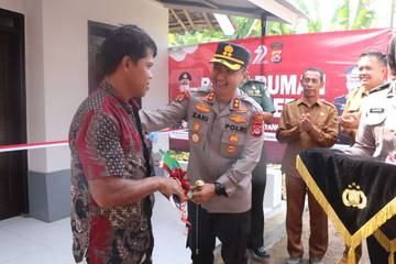 HUT Bahyangkara, Polres Lebak Bedah Rumah Warga