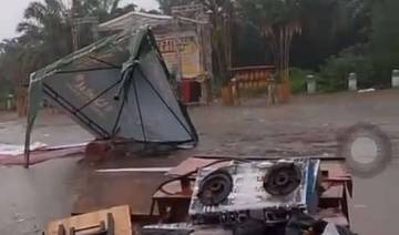Tenda UMKM Festival Karian Diterjang Angin Kencang