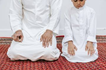 Peran Keluarga Penting Bentuk Akhlak Anak Sejak Dini
