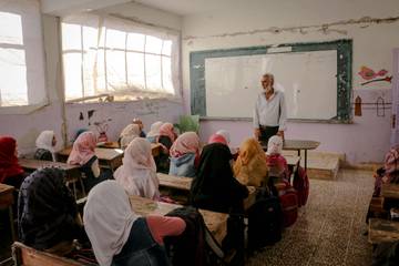 Akhlakul Karimah Sebagai Fondasi Pendidikan di Sekolah