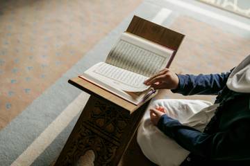 Baca Al-Qur’an Rutin Bantu Hidup Semakin Bermakna