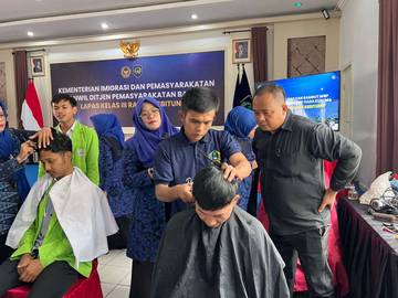 WBP Lapas Rangkasbitung Antusias Ikuti Pelatihan Tata Rias