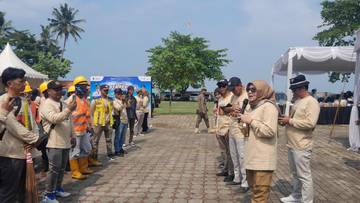 Merawat Wisata Pantai Anyer Melalui Gerakan Sapta Pesona