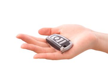 Kelebihan dan Kekurangan Sistem Keyless pada Mobil Modern