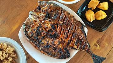 Resep Ikan Kuwe Bakar Saus Jimbaran yang Lezat