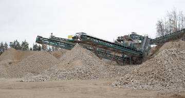 Conveyor Belt Dukung Efisiensi Pengangkutan Material Konstruksi