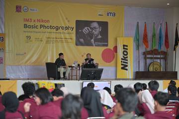 Indosat dan Nikon Latih Mahasiswa Photografi