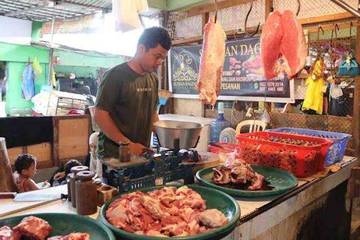 Jelang Nataru Stok Daging Sapi Lebak Aman