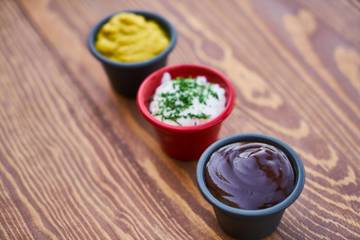 Racikan Saus Cocolan untuk Sajian Tahun Baru
