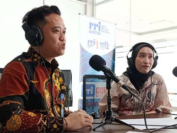 Menabung atau Self Reward? Ini Pilihan Bijaknya