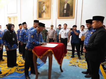 Robinsar Lantik 14 Pejabat Eselon II Pemkot Cilegon 
