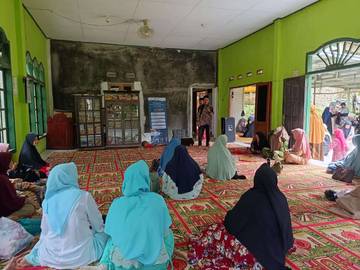 Penyuluh KUA Muncang Motivasi Ekonomi Keluarga Islami