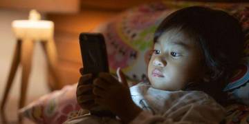 Kenali Faktor Negatif Gadget Terhadap Anak