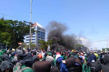 [Hoaks] Demo Mahasiswa di Samarinda Ditunggangi KPI