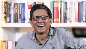 [Hoaks] Rocky Gerung Jadi Juru Bicara Prabowo