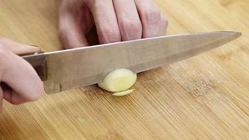 Lebih Sehat Konsumsi Bawang Putih Dengan Cara Ini
