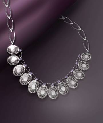 Kilau Cuan dari Kristal Swarovski Kian Menjanjikan