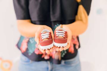Sepatu Anak Sesuai Tahap Usia