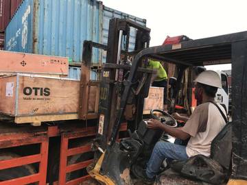 Aktivitas Terminal Kontainer Batam Padat, Arus Logistik Meningkat
