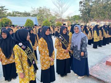 Davthie Aisywaryarair Resmi Nahkodai PIK-R Gempita MAN Karimun