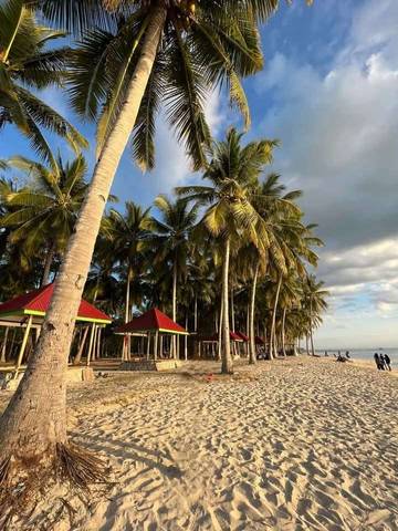 Menikmati Keindahan Pantai Labobo di Buton Tengah