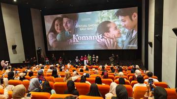 Spesial Show Film Komang di Baubau, Penonton Terkomang-komang