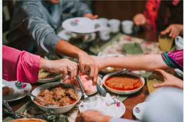 Cara Bijak Konsumsi Makanan saat Lebaran