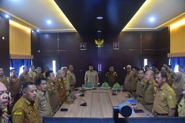  Pemkab Buton Ikuti Entry Meeting Pemeriksaan LKPD   