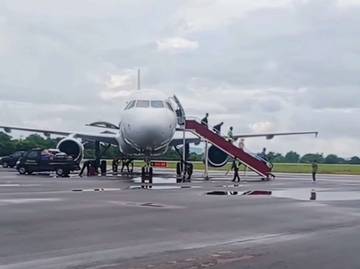 Penumpang dan Barang Angkutan Udara di Baubau Meningkat