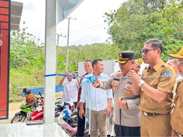 Kapolres Buton Hadiri Launching MBG di Sampolawa