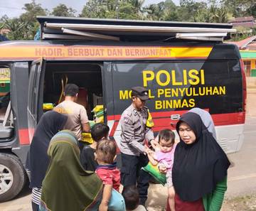 Polres Buton Salurkan Beras Murah Hingga ke Rumah