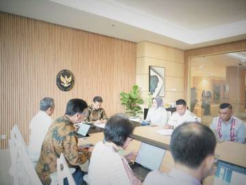 Bupati Muna Barat Sampaikan Prioritas Kesehatan ke Kemenkes