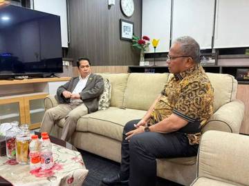Bupati Adios Dorong Penguatan Infrastruktur Energi di Kepulauan