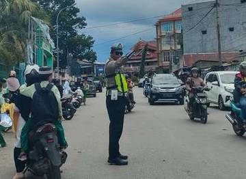 Satlantas Polres Baubau Gelar Strong Point Siang