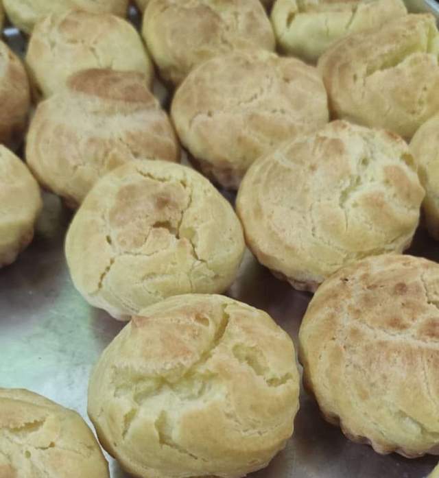 Sejarah dan Asal Usul Kue Sus - RRI.co.id