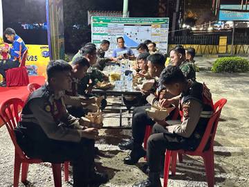 Polres Bengkalis Gelar Sahur On The Road Bersama Tim