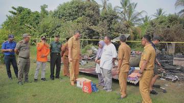 Wakil Bupati Tinjau Korban Kebakaran Yos Sudarso