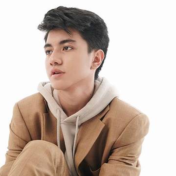 Lagu Candu Sampai ke Nadi, Hanif Andarevi