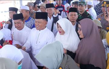 Bupati Meranti Sambut Kepulangan Jemaah Haji 2025