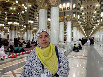 Kisah Inspiratif Ibu Melati Raih Umroh Kedua