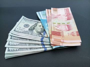 Dikala Indonesia Pernah Menaklukkan Dolar di Level Rp6.000