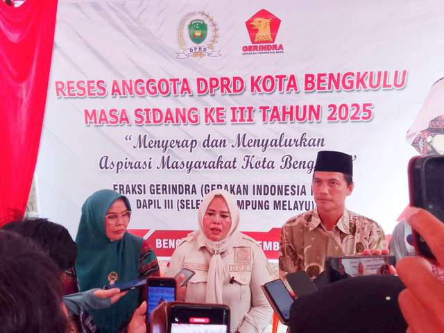 Reses Fatmawati, Warga Aspirasikan Soal Sampah dan Lampu