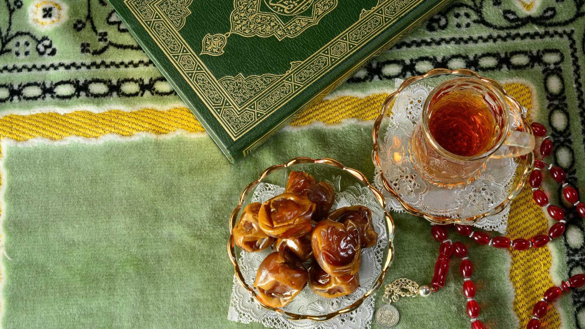 Menunggu Waktu Berbuka dengan Hal yang Bermanfaat