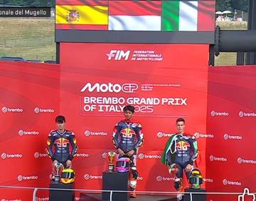 Veda Sukses Kumandangkan Indonesia Raya di Sirkuit Italia