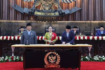 Sultan Apresiasi Komitmen Presiden Bangun Daerah-Berantas Korupsi