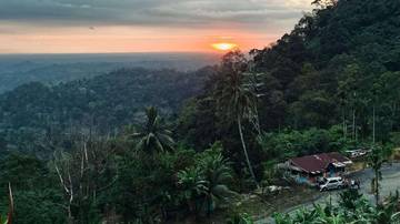Liku 9 Spot Nongkrong Favorit Menikmati Sunset