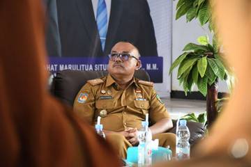 Satpol PP Komitmen Tertibkan Pedagang Gunakan Trotoar 